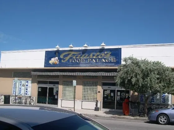 Faustino Castillo founded Fausto's in 1926