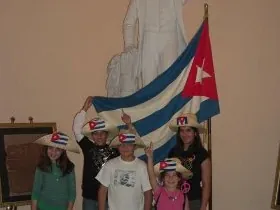 Yolanda, Marisol and friends visit the San Carlos